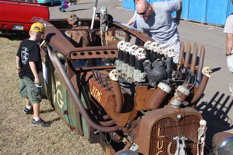 the'rusty hood' or'crap on the roof rack' dubbers of the HotRod scene